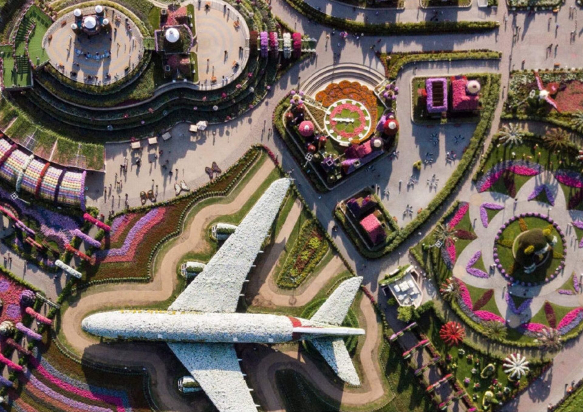 Aerial view of Reportage Village, a modern residential community with townhouses and villas.